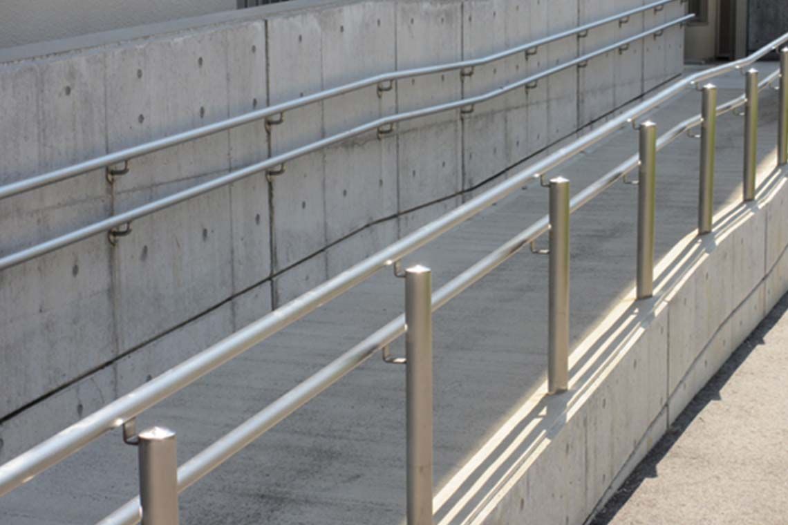 スロープ手すり